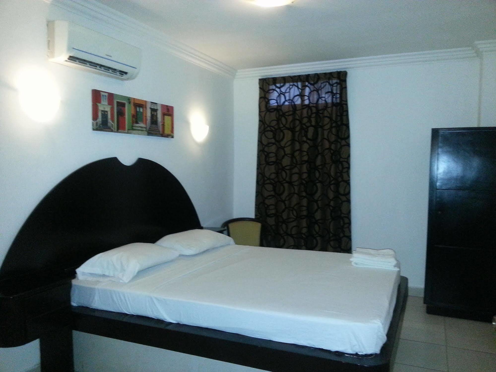 Hotel Pension Corona Panamá Esterno foto